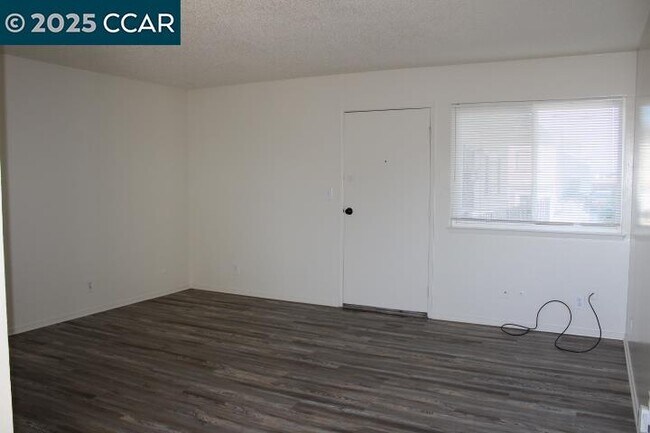 Photo - 5234 Sacramento Ave Unidad D