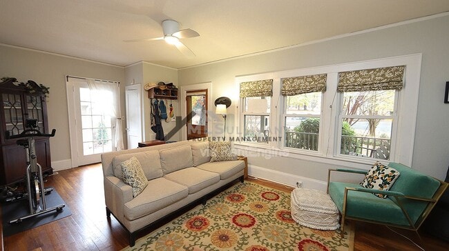 Photo - 901 Camden Ave