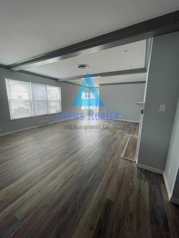 521 N High St Condo Condo for Rent in Lancaster, OH