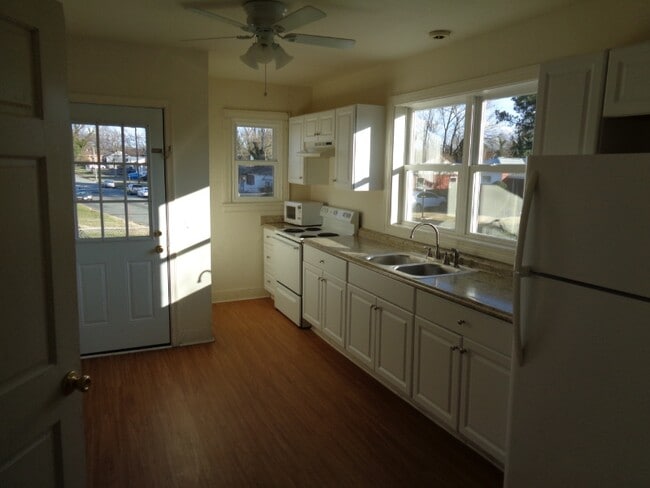 Photo - 1021 Melville St