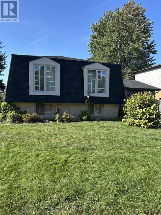 Photo - 235 Louis Dr