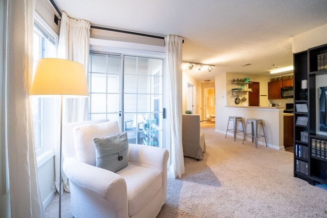 Photo - Kinstone Columns Drive