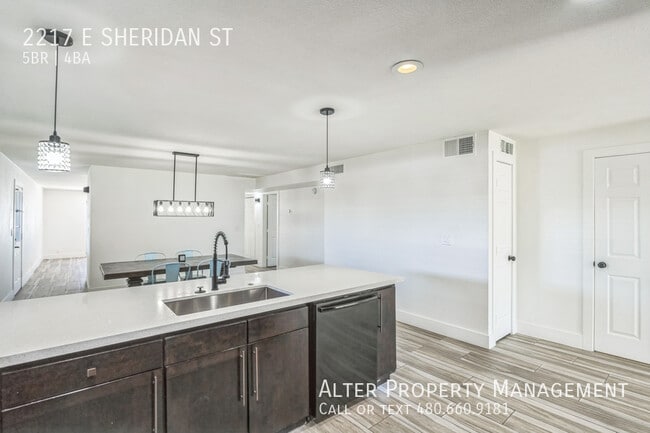 Photo - 2217 E Sheridan St