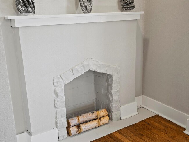 Photo - 3401 Steele St