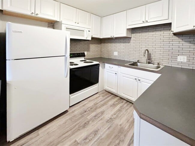 Photo - Honeysuckle Duplex Unit 2819