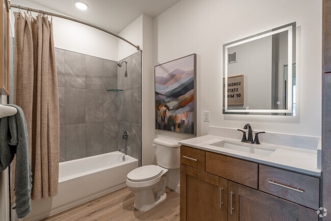 B1 2BR, 2BA - 1123SF - Bathroom