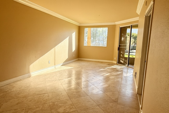 Photo - Meridian 2 BDR /2 BATH Luxury Condo - RESO...