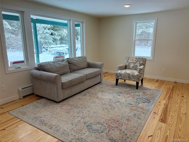 Photo - 156 Bloom Rd