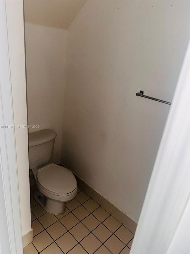 Photo - 4256 NE 9th St