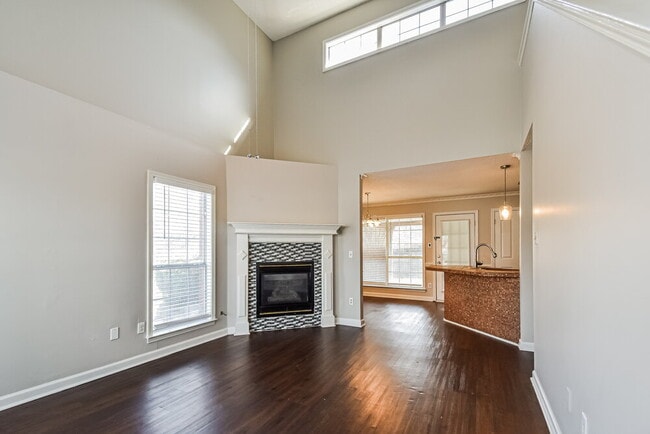 Photo - 6844 Charlotte Dr