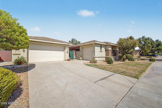 Photo - 4313 N 161st Ave