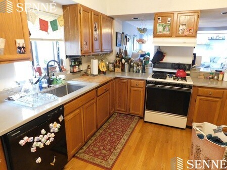 Photo - 349 Norfolk St Townhome