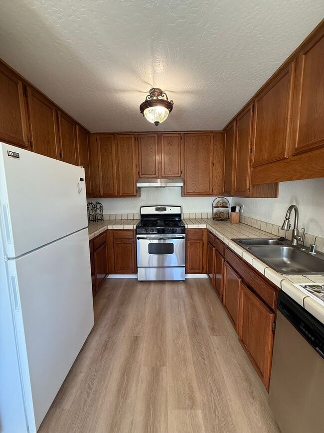 Photo - Light-Filled Modern 3 Bedroom Townhome