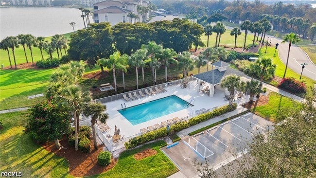 Building Photo - 10480 Washingtonia Palm Way Unit 1126