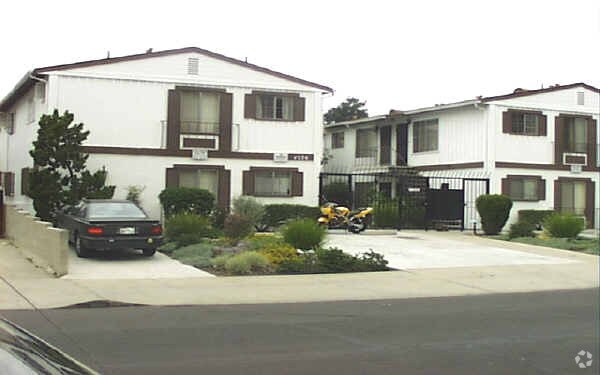 Photo - 34th Street Apartments