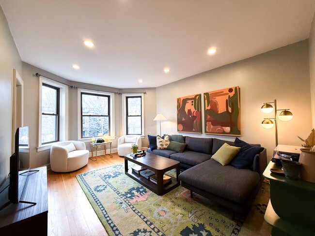 Photo - 3008 W George St Unidad 2