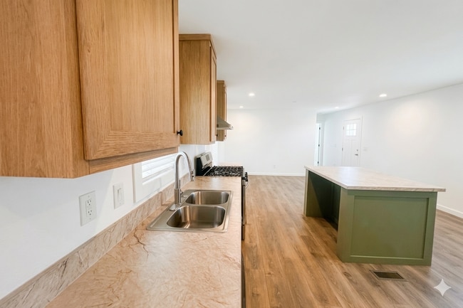 Photo - 2627 S Lamb Blvd