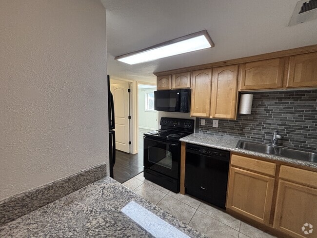 Building Photo - 5700 S 900 E Rental