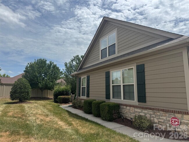 Photo - 2416 Coltsview Ln