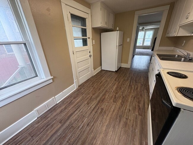 Photo - 308/310 3rd St SE Unit 310