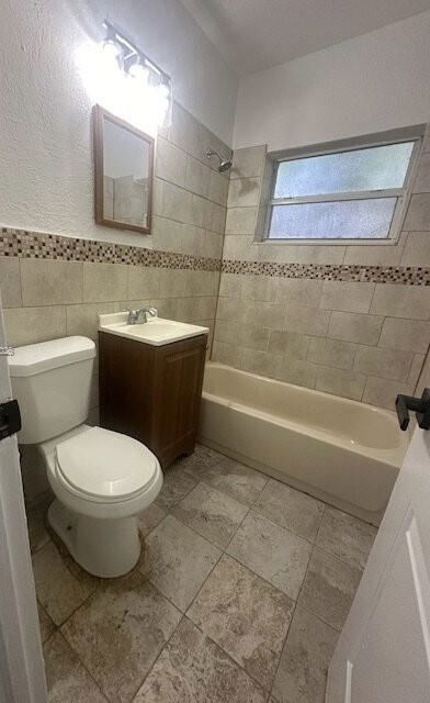 Photo - 2154 NE 168th St