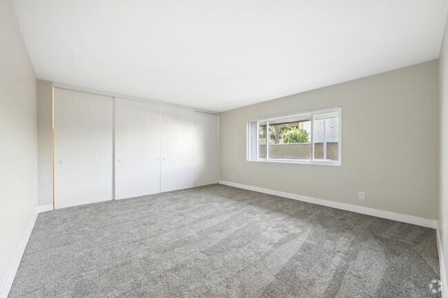 3BR, 2BA - 1850SF - Primary Bedroom