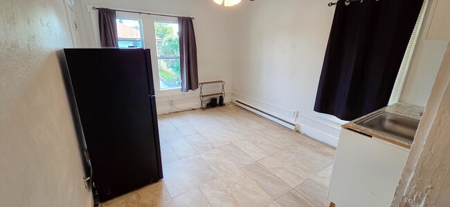 Photo - 306 Taylor Ave Unit Apt A