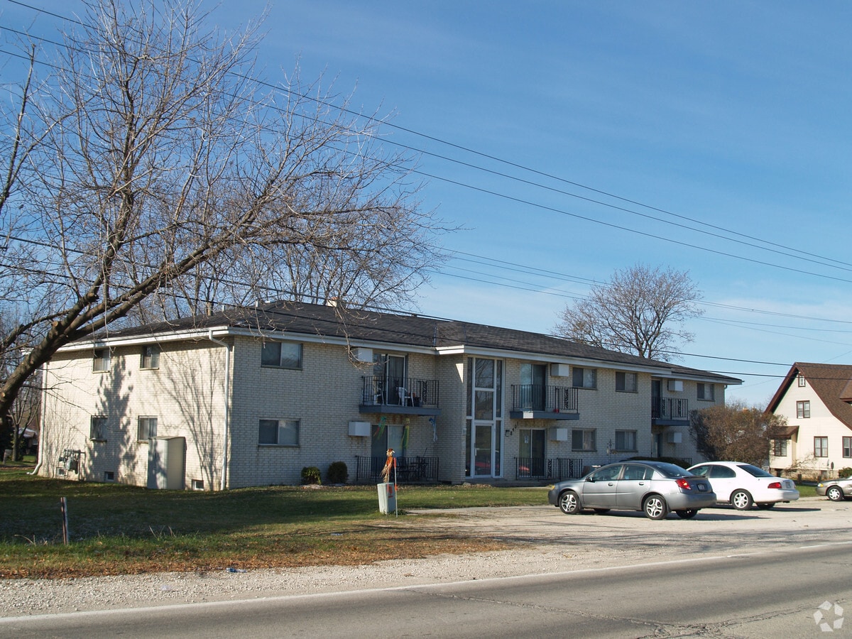 Photo - 8401 N Granville Rd Apartments