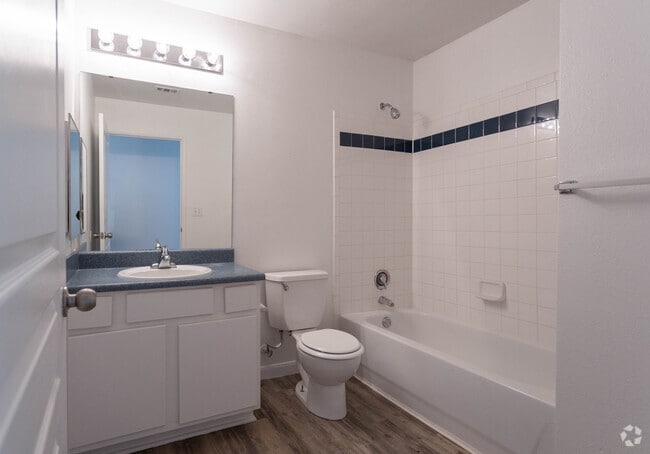 4BR, 2BA - 1,380 SF - Plainview Vistas