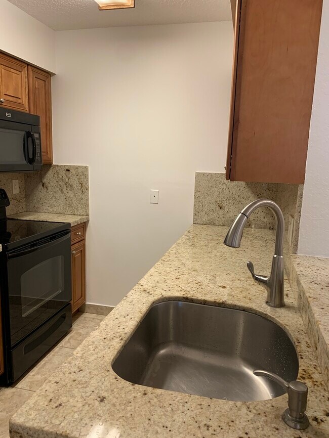 Photo - BEAUTIFUL COMMUNITY, CHARMING 1 BED 1 BATH... Unit APT 108