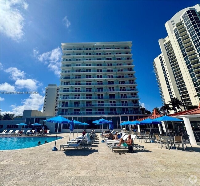 Building Photo - 19201 Collins Ave Unit 843 Rental