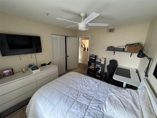 Photo - 2360 SW Archer Rd Unit 915