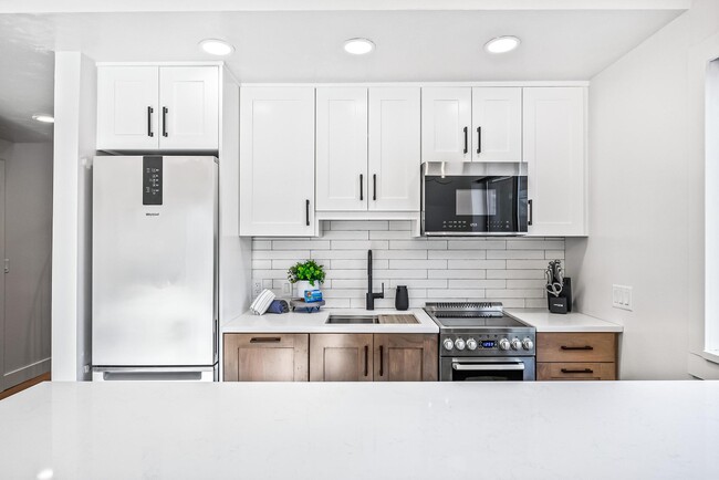 Photo - 1385 Lowell Ave Unidad #310