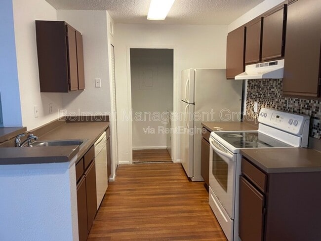 Photo - 2030 Cascades Blvd Unit 201