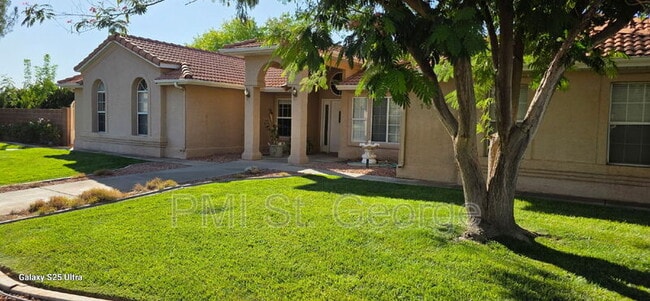 Photo - 1569 Tamarisk Dr