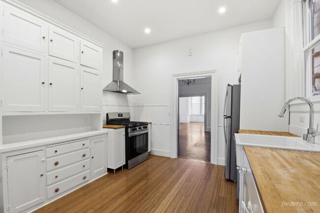 Photo - 4037 25th St