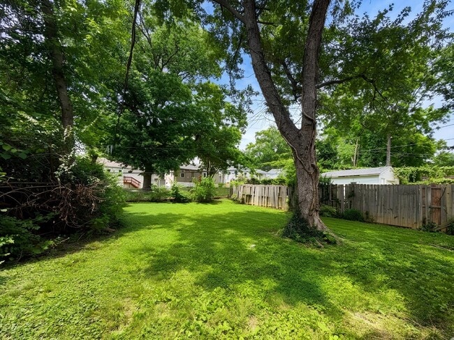 Photo - 7724 Monroe Dr