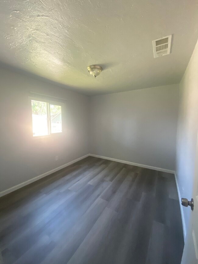 Photo - 272 W Beechwood Ave