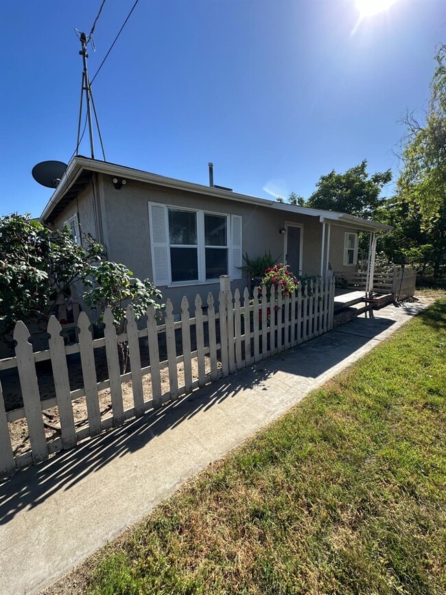 Photo - 3083 E Rose Ave