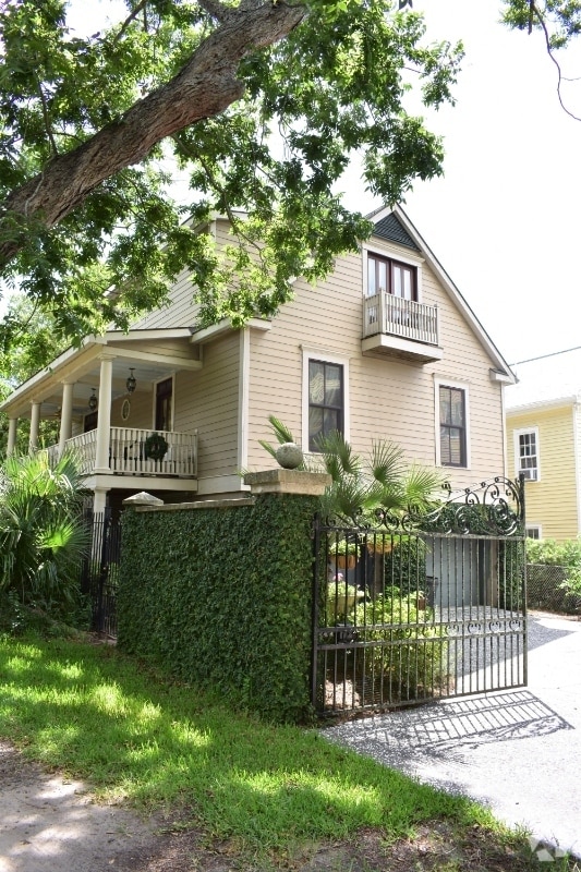 Building Photo - 66 Rutledge Ave Rental