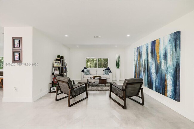 Photo - 17460 SW 85th Ave