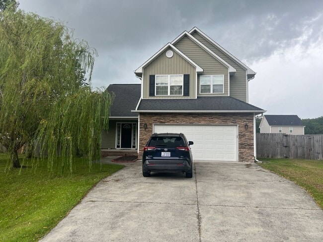 Building Photo - 314 Springcreek Ct