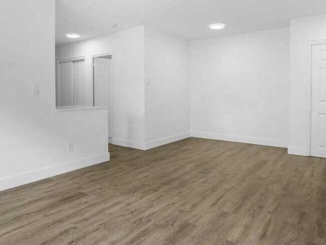 Photo - 69 Cartwright St