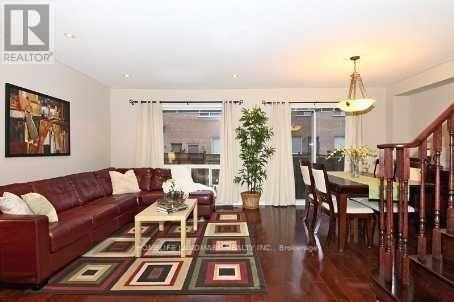 Photo - 26 MacGregor Ave