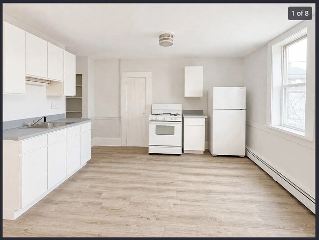 Building Photo - 11 Park St Unit 1