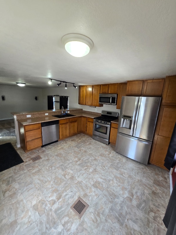 Building Photo - 315 E Griffin Dr Rental
