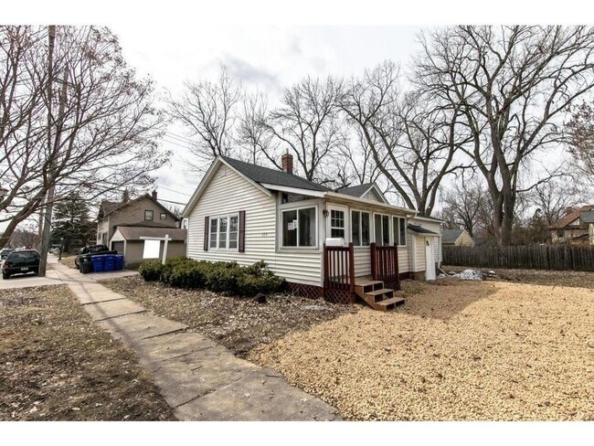 Photo - All Living Facilities on One Level. 3/1 Single Family Home.