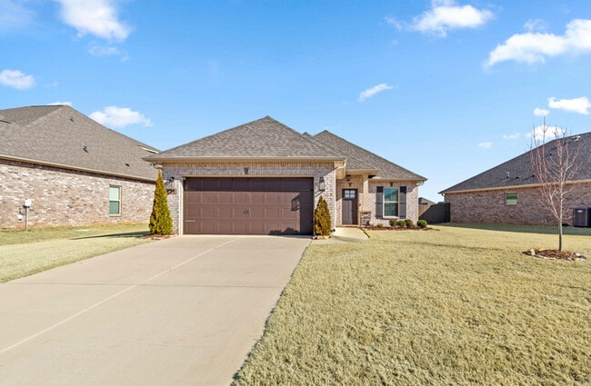 Photo - 131 Rita Ann Wy