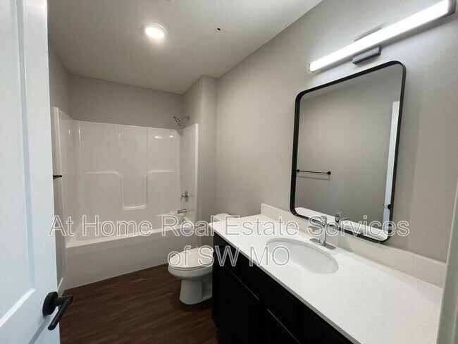 Photo - 1409 N Washington Ave Unit 1B