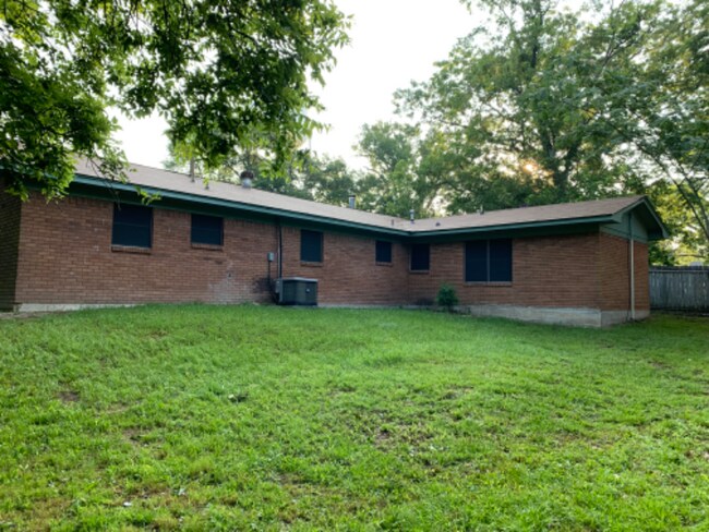 Photo - 707 Pine St